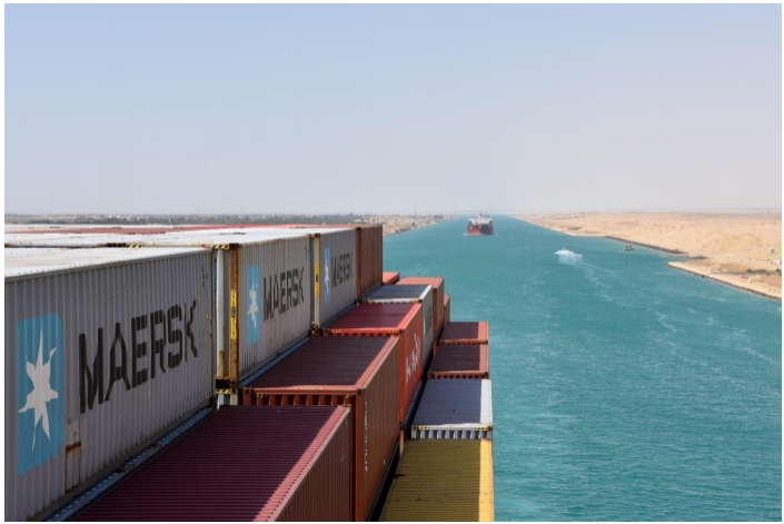 Maersk, CMA CGM to divert almost 200 ships away from Suez