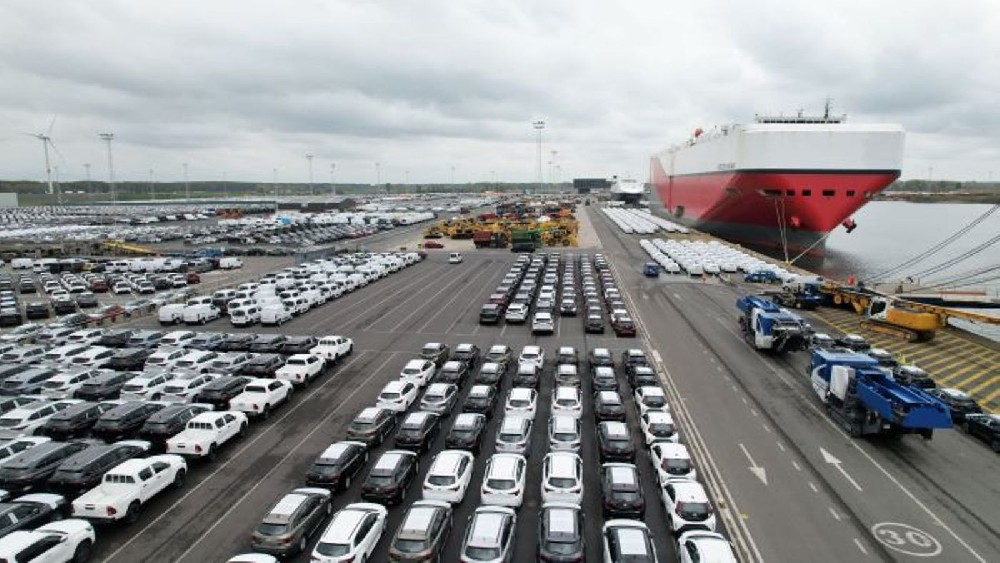 Volvo faces $1.2 billion write-down as US tariffs erode profitability