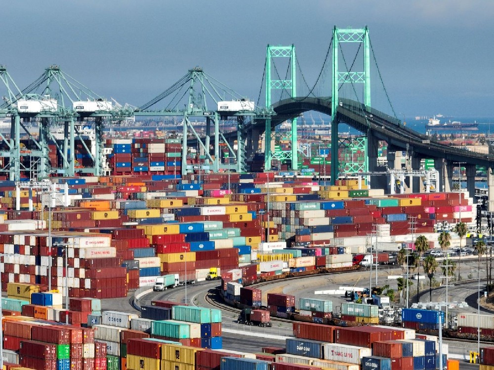 Spot rates in eastbound trans-Pacific pop after carriers set new GRIs