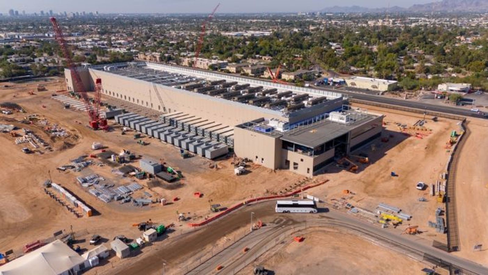 Data center demand offers forwarders value-added services beyond air freight