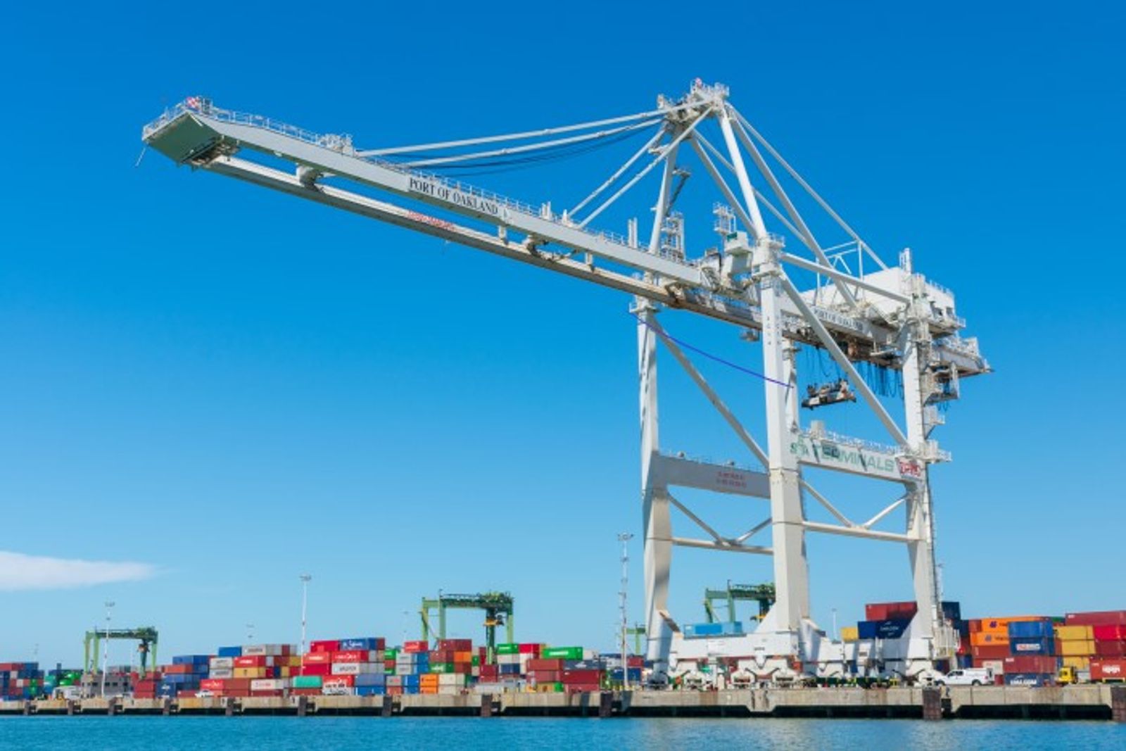 US ports outline spending goals in push to reshore crane making